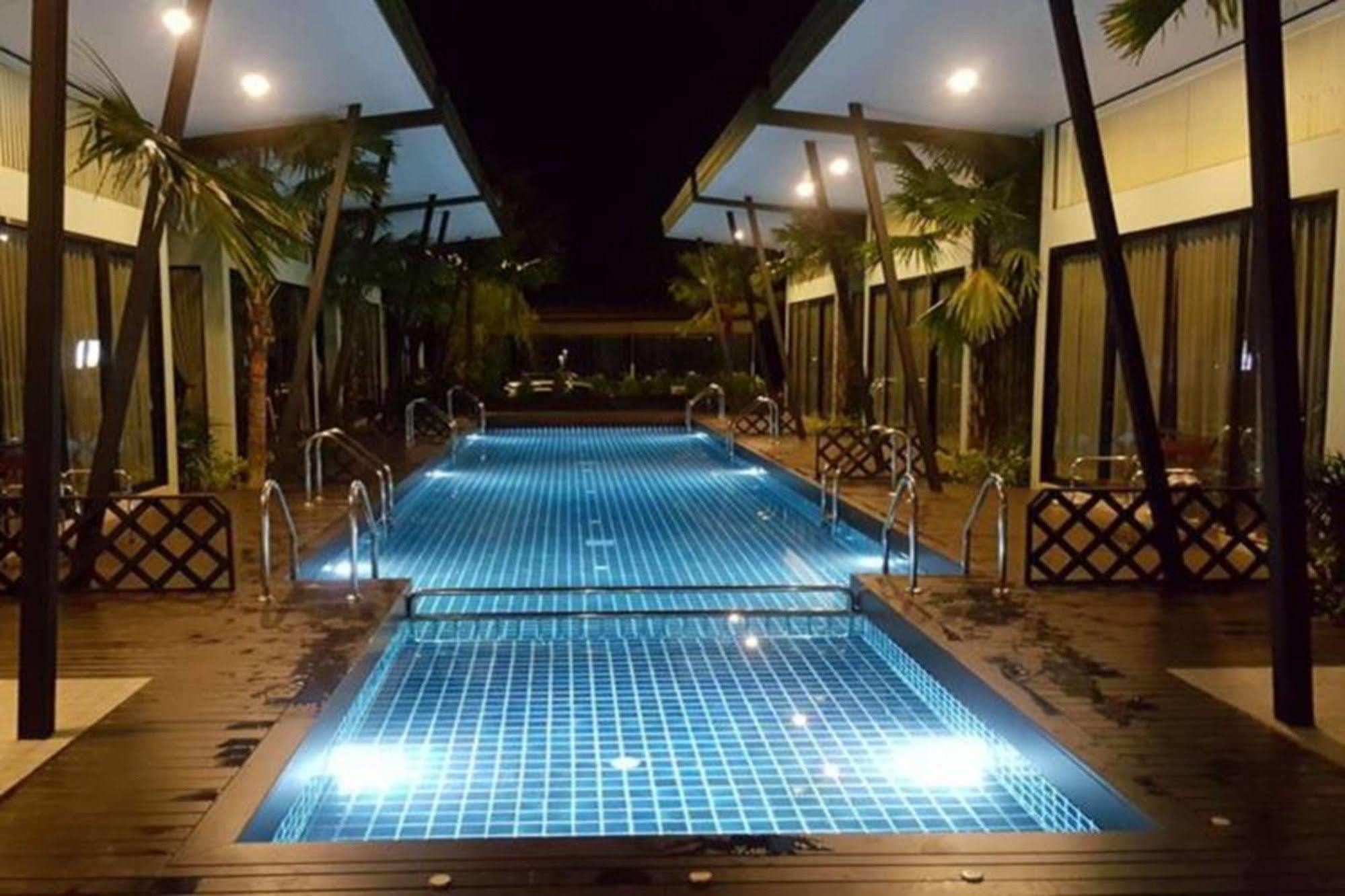 Jasmine Resort And Spa Khanom Bagian luar foto